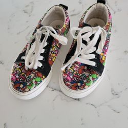 SUPER MARIO BROTHERS LICENCED SHOES SZ 2 For Either BOY Or Girl