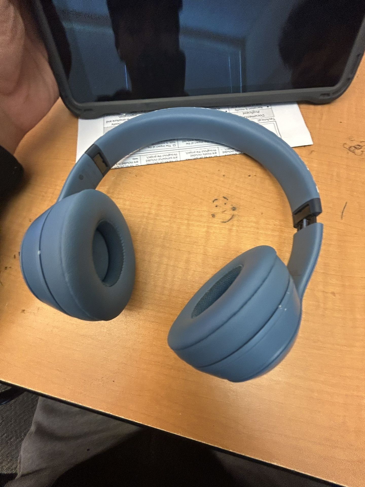 Beats Solo 4