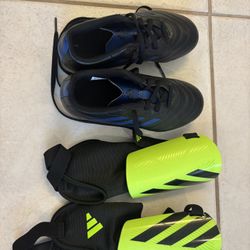 Adidas Soccer Cleats Boys Size 1 And Shinguard Set