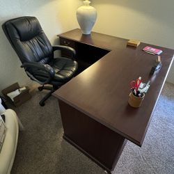 Beautiful L Shaped Office Desk 