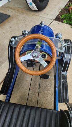 Estate blue roadster pedal car