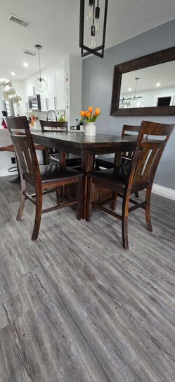 Dining table with 4 chairs