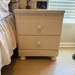 2 Peice Bedroom Set