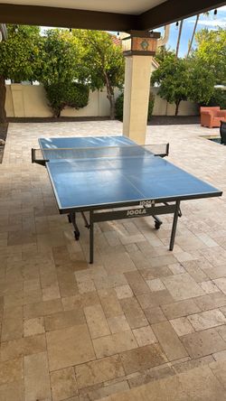 Ping pong table
