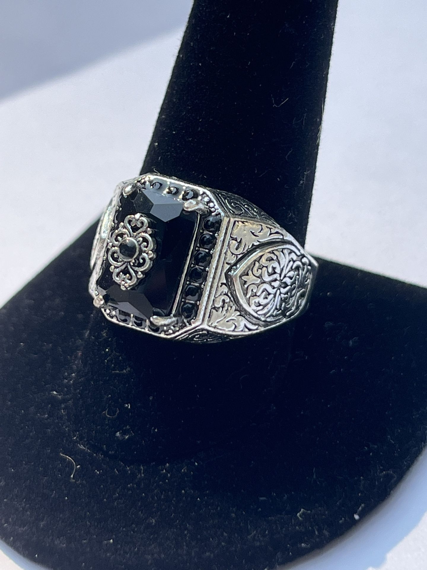 Black Onyx And Silver Men’s Ring