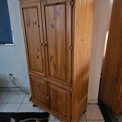 ARMOIRE 