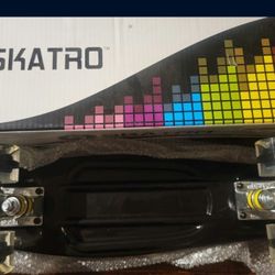 Skatro Mini Cruiser Skateboard 22x6inch Retro Style Plastic Board