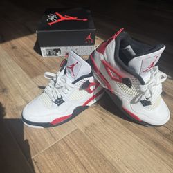 Jordan 4 Retro Size 8.5