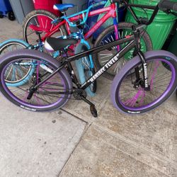 Maniac Flyer I have four spokes on it just don’t have a picture. I’m negotiable.