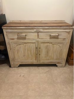 Buffet cabinet