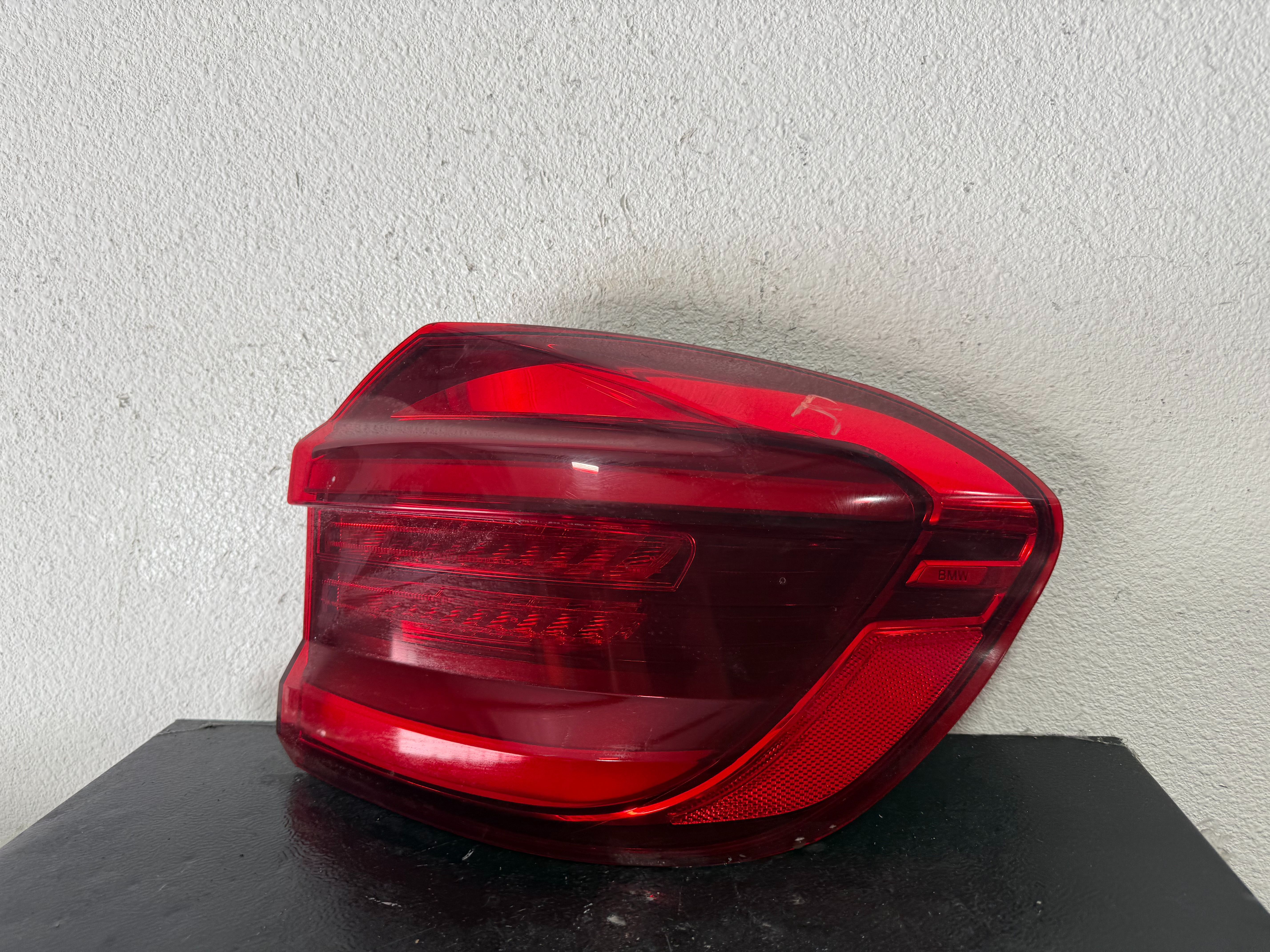 BMW X3 TIGHT TAILLIGHT 2019