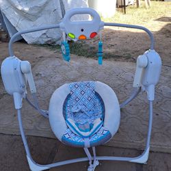 Fisher Price Rotable Cradle & Swing