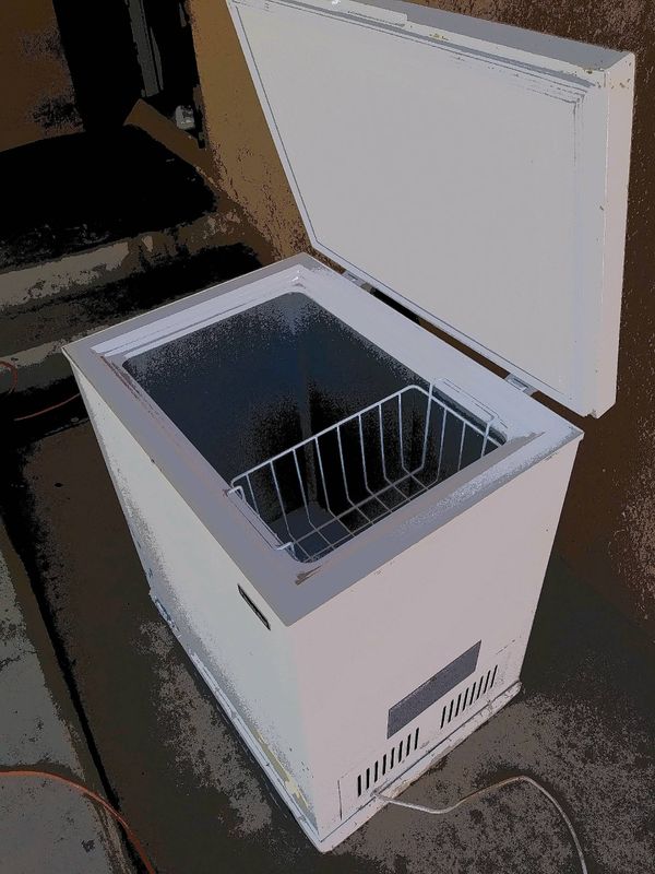 Magic Chef Freezer for Sale in Bakersfield, CA OfferUp