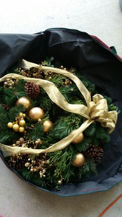 WREATHS