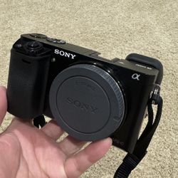 Sony Alpha a6000 Mirrorless Digital Camera 24.3MP SLR Camera with 3.0-Inch LCD 