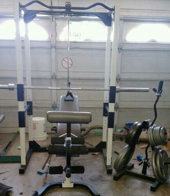 Club Weider 565 Home Gym & Gold's Gym Weight stand