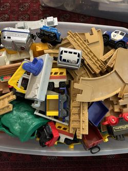 Geo Tracks A Box Full Of Tracks Bridges And Trains With Remotes