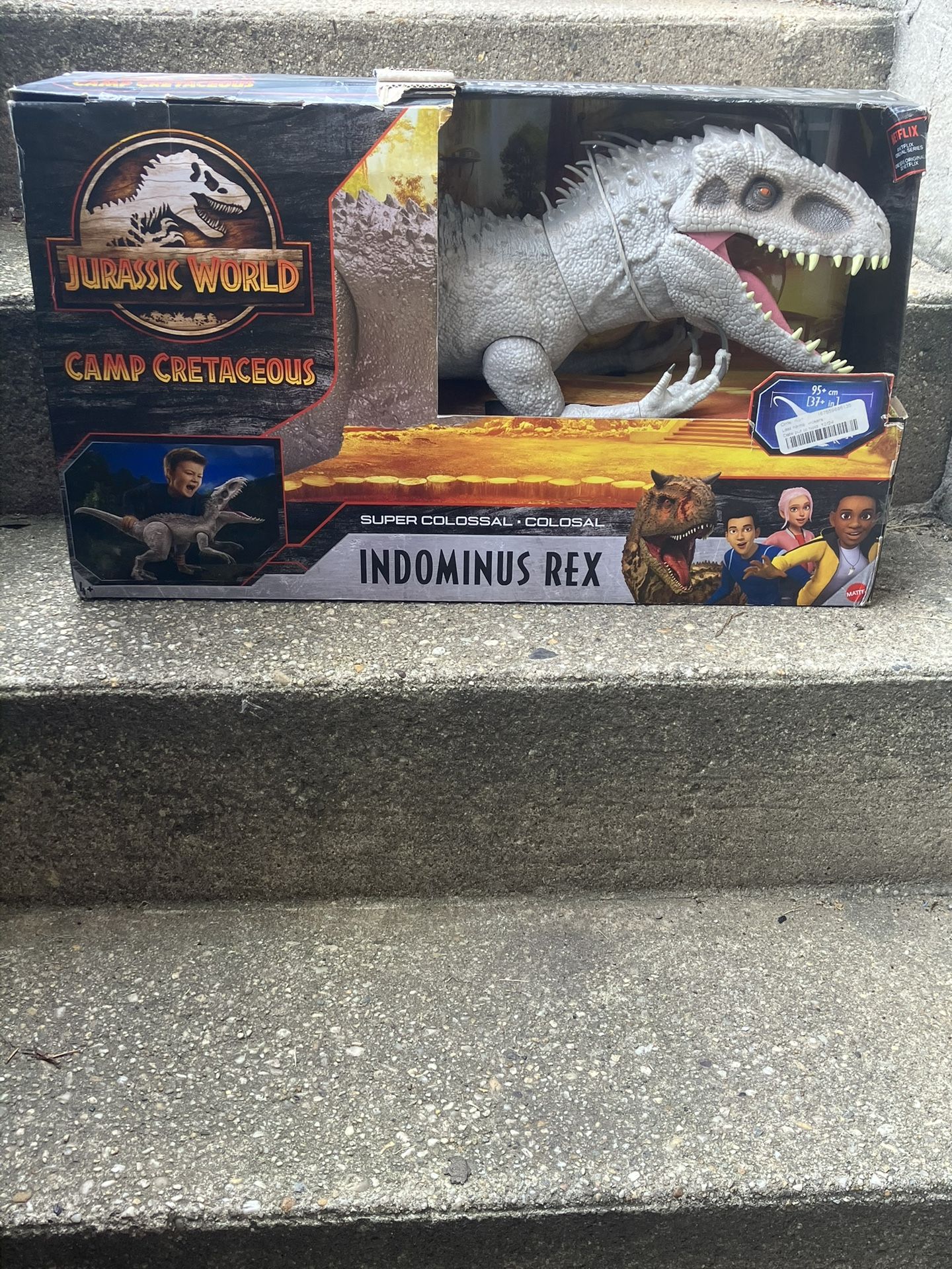 Jurassic World Camp Cretaceous SUPER Colossal Indominus Rex