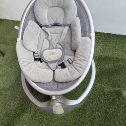 Electric baby swing