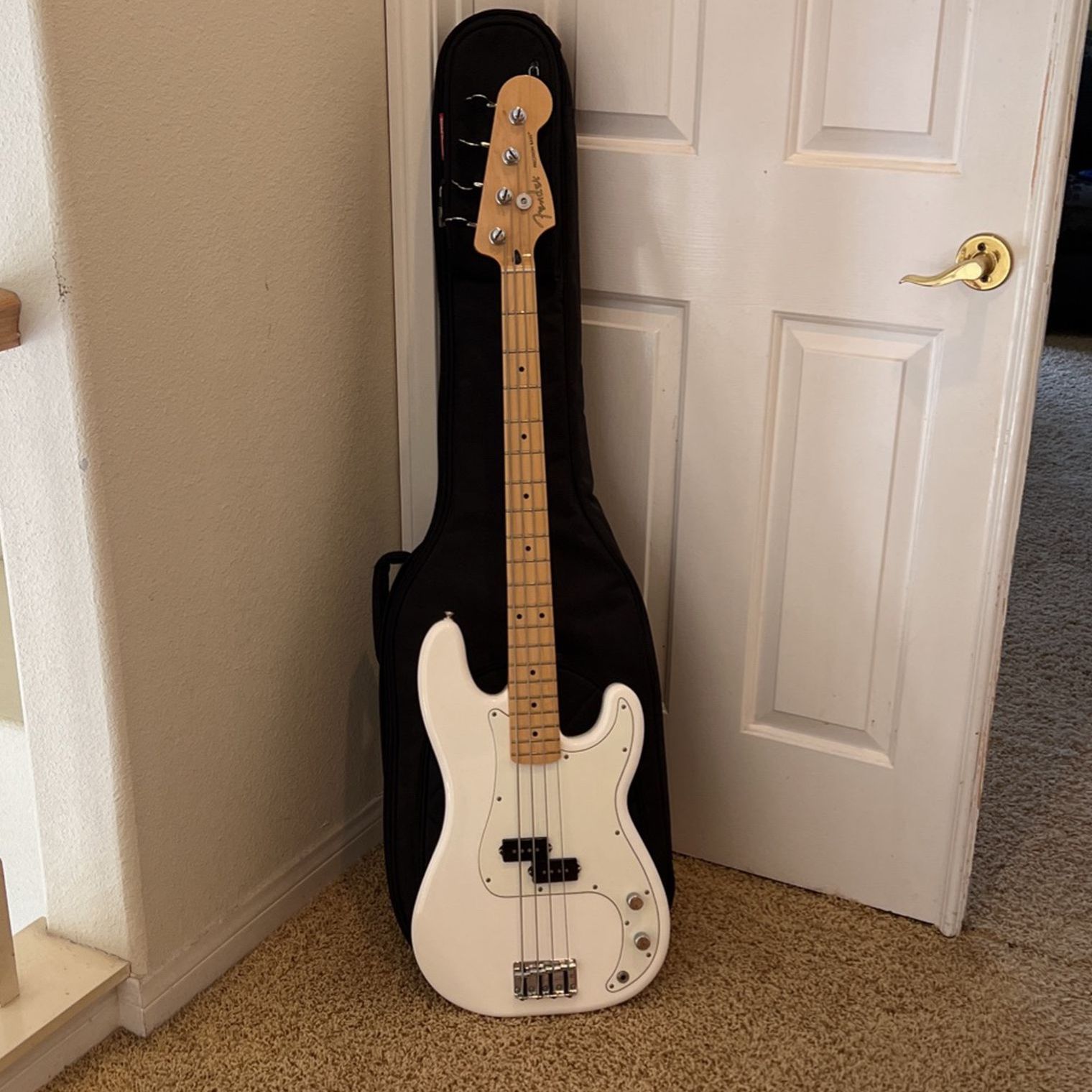 Fender P Bass with Soft Case, Pristine Condition
