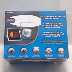 SUNFORCE Solar LED 2000 Lumens Motion Activated Security Light