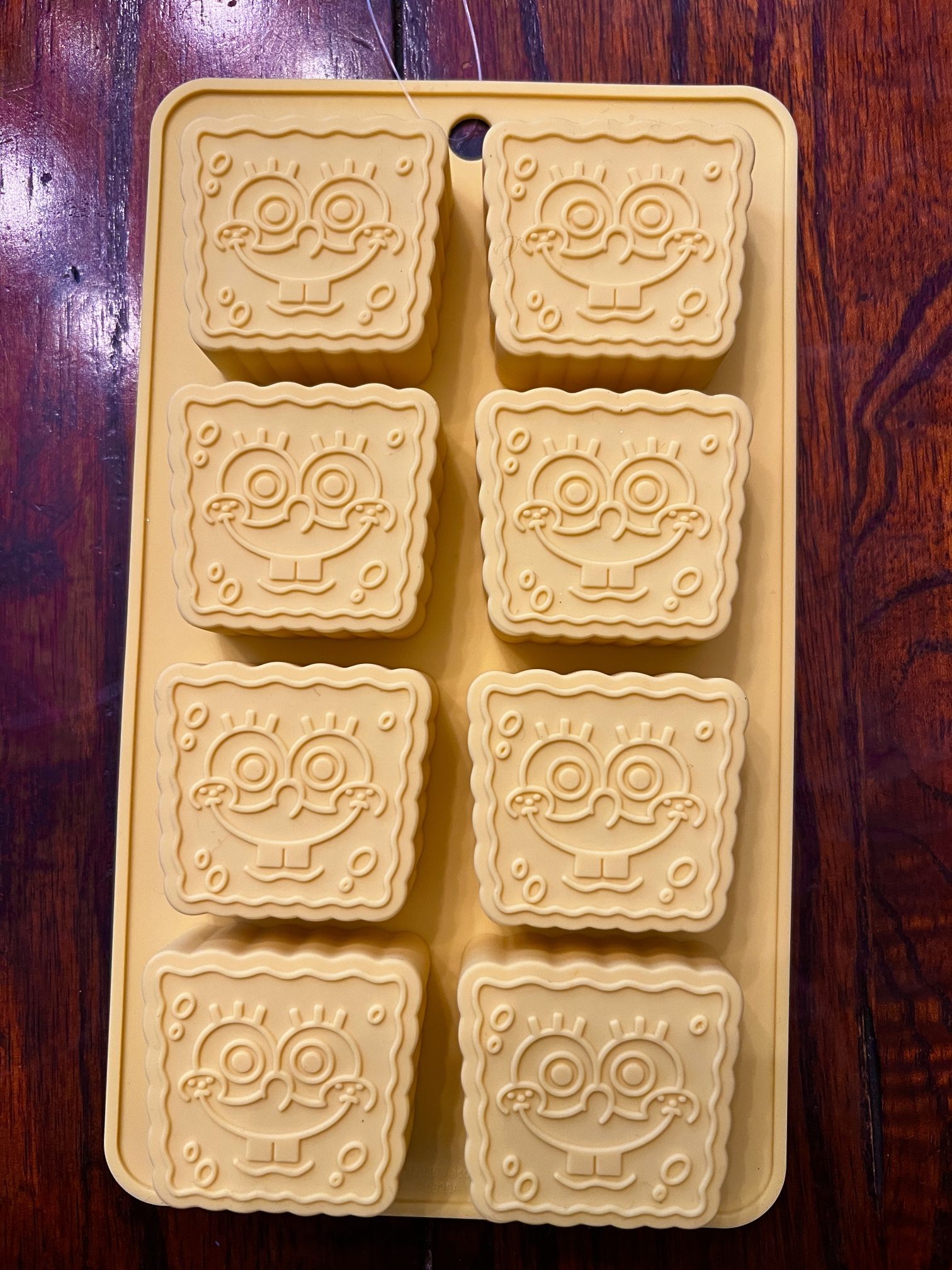NEW NICKELODEON SPONGEBOB SQUAREPANTS SILICONE Mold ICE TRAY