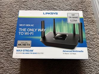 Linksys EA8300 Max-Stream AC2200 Tri-Band Wi-Fi Router - Black