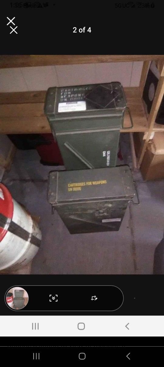 M o boxes