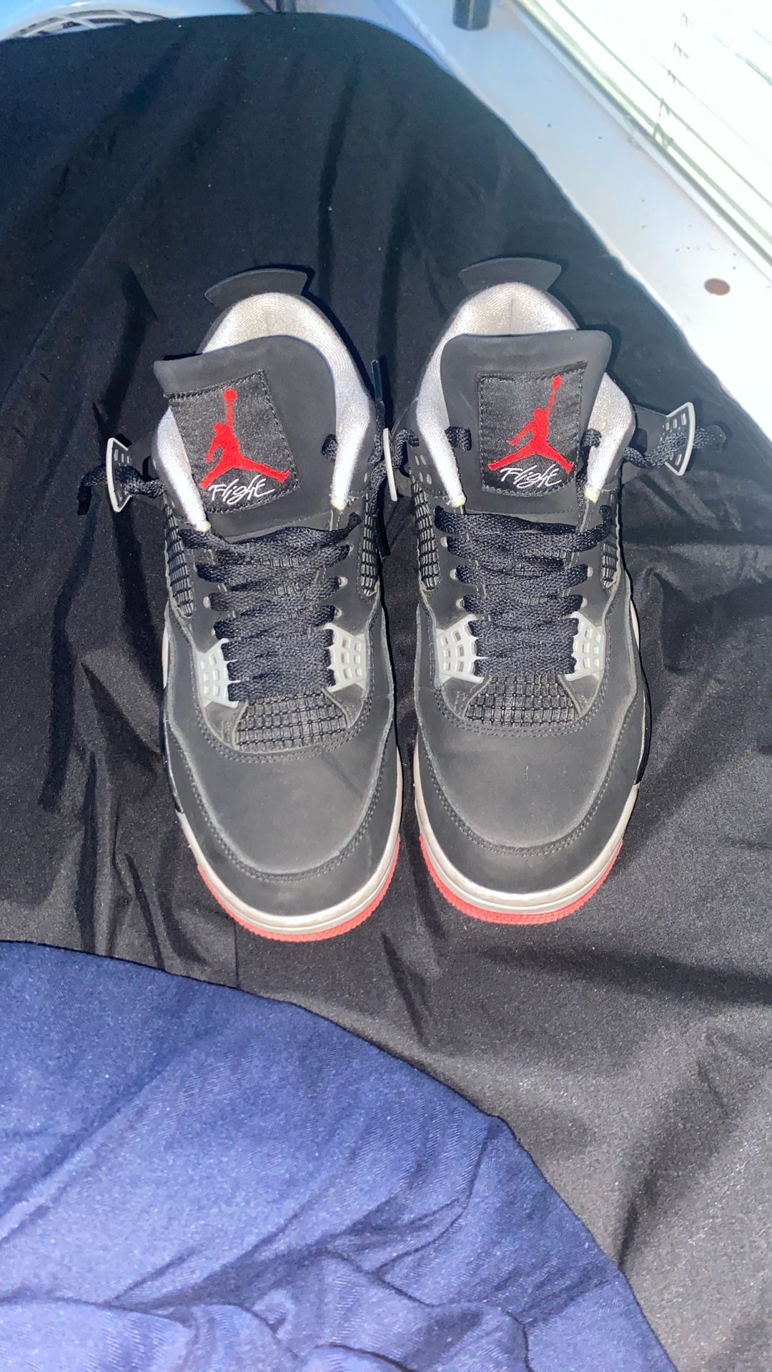 Jordan 4 Bred