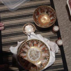 13 Pieces  Japanese Kutant Thousand Faces 100 Dollars  No Cracks Or Chips
