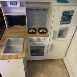 Kids Kitchen