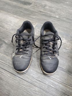 Nike Football Cleats Youth Size 6