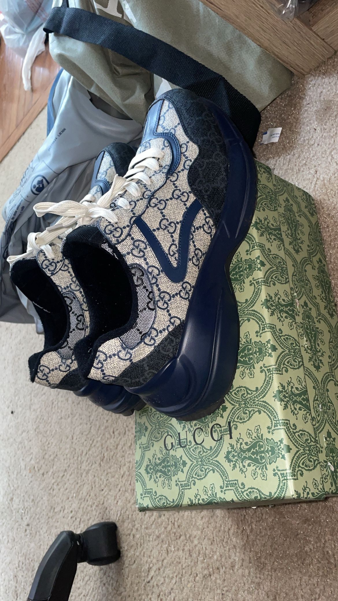 Guci Shoes Wearn Good Condition