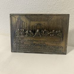 CAST IN METAL "THE LAST SUPPER" DIMENSIONS 6 1/8 x 4 3/8 inches