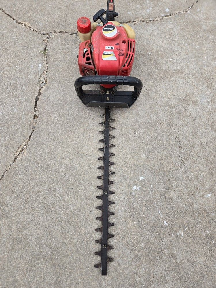 Hedge trimmer