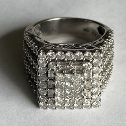 10k White Gold Diamond Ring w/ 12 Princess Cuts Surrounded by more Diamonds (4.0ct)