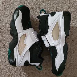 Nike Air Diamond Turf Size 8 Men 