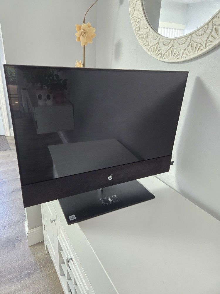 HP Pavillion 24 Inch All-In-One Desktop