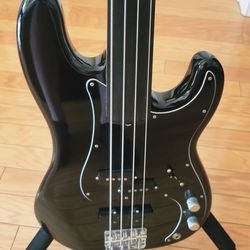 Fender American Tony Franklin Signature Fretless Precision Bass