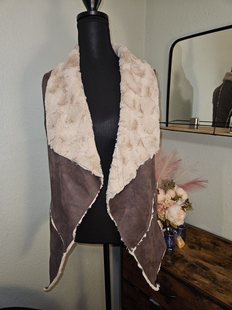 Double Zero Asymmetrical Vest Open Front SMALL