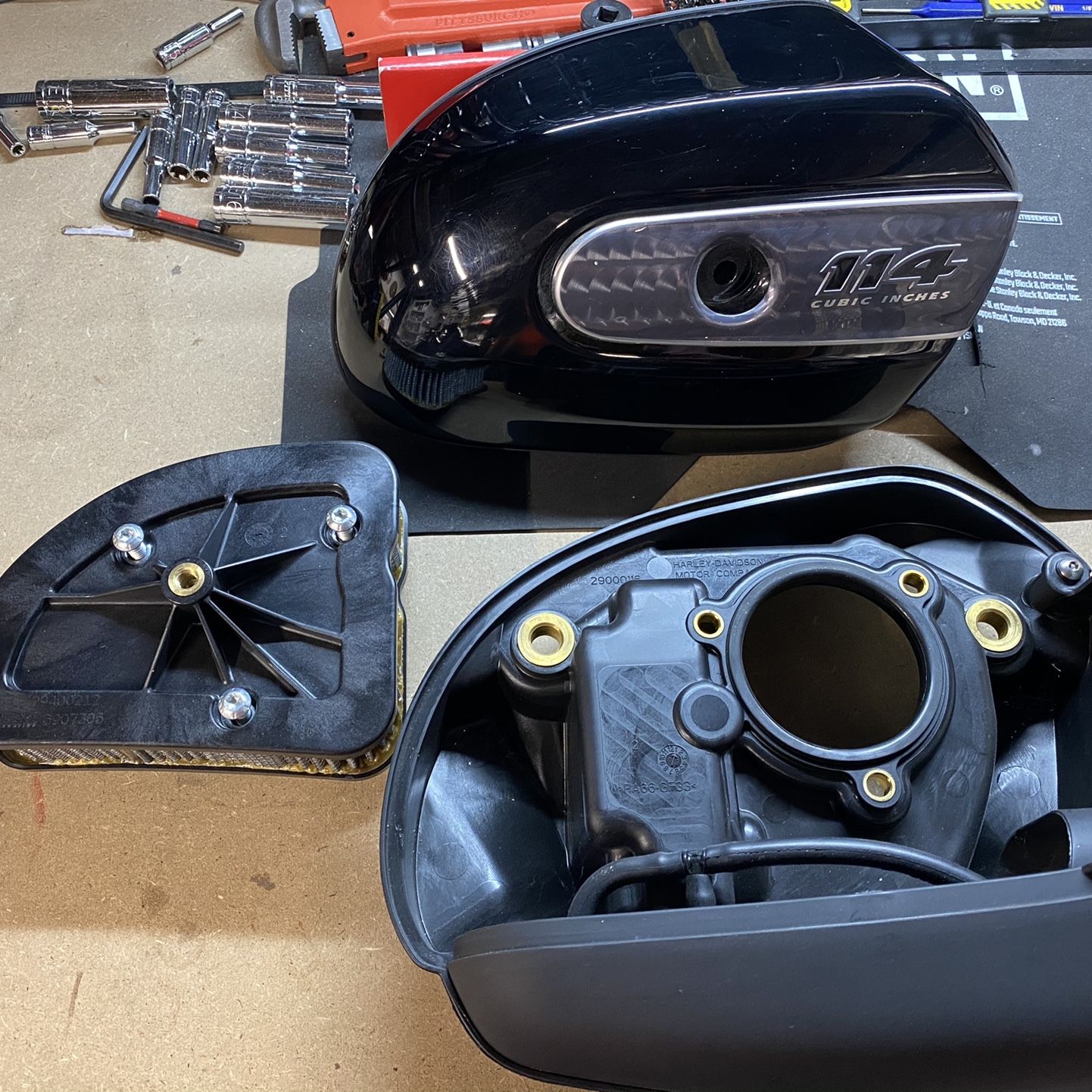 Harley Street/Road Glide Air Cleaner Housing