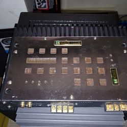 Xtant M121 bass amplifier - excellent clean sound! Classic amp!