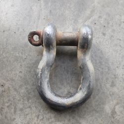 1 1/2  heavy  dutty shackle