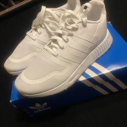 Adidas  Size 7 Boys