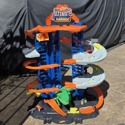 hot wheels ultimate garage playset toy