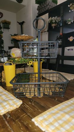 Cute Black Square Basket Iron