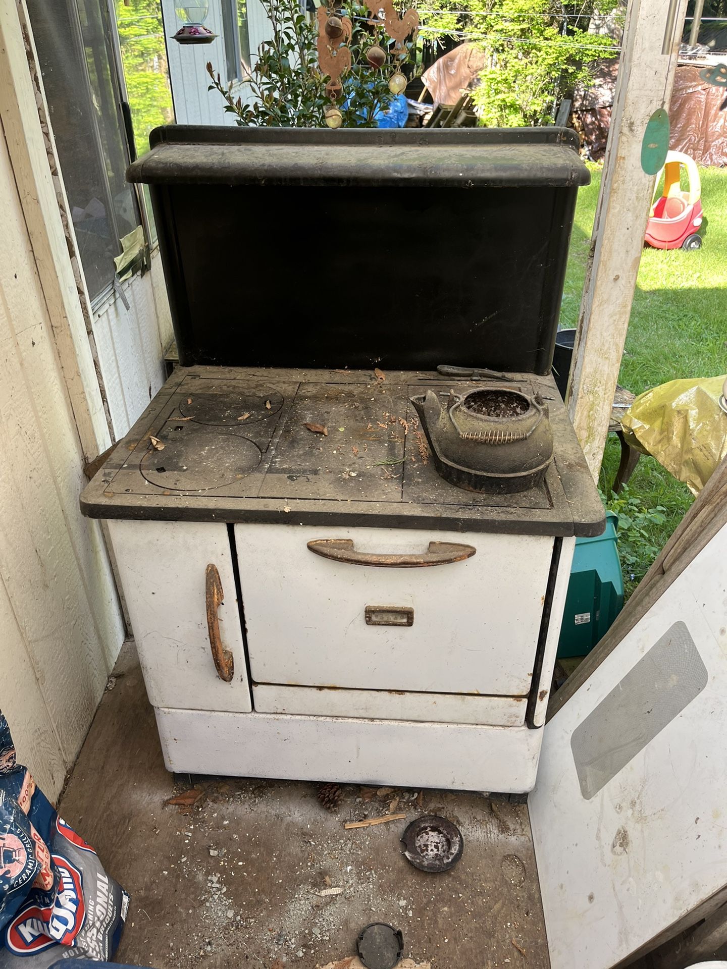 Coal/wood Burning Stove