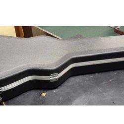 Gator ABS Plastic Hard-Shell Guitar Case. 