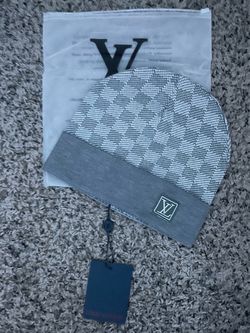 Grey lv beanie ‼️