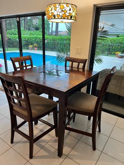Counter Height Dining Table Set with 4 Chairs